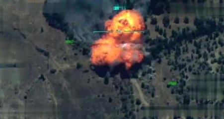 TSK, Kuzey Irak'ta Mühimmat Yüklü Aracın Vurulma Anını Paylaştı