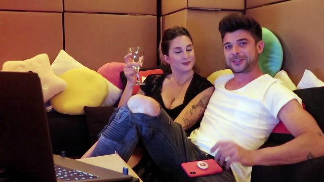 24 HOURS CASTLE BOX FORT CHALLENGE - VIVIAMO 24h IN UN CASTELLO