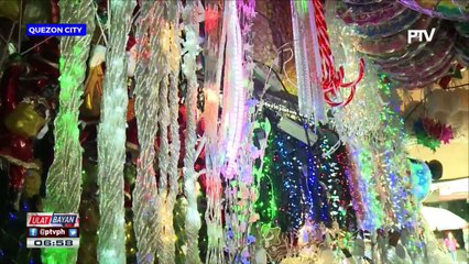 Makukulay na Christmas decor, ibinebenta na