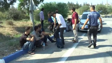 Umuda Yolculuk Hüsranla Bitti...mülteciler Bota Binerken Yakalandı