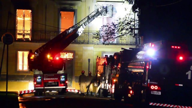 Un fuerte incendio arrasa el Museo Nacional de Brasil