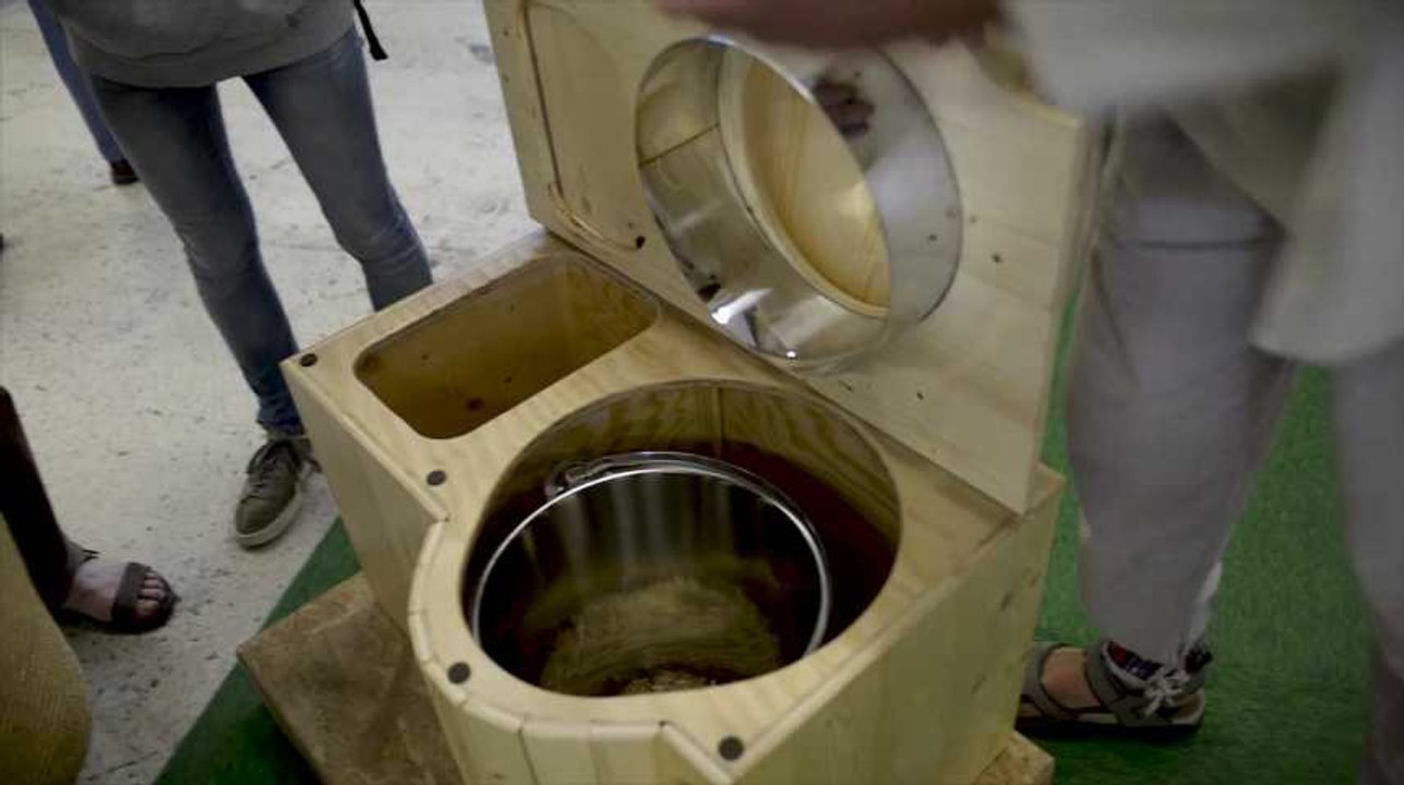 Vos excréments dans le compost pour le potager