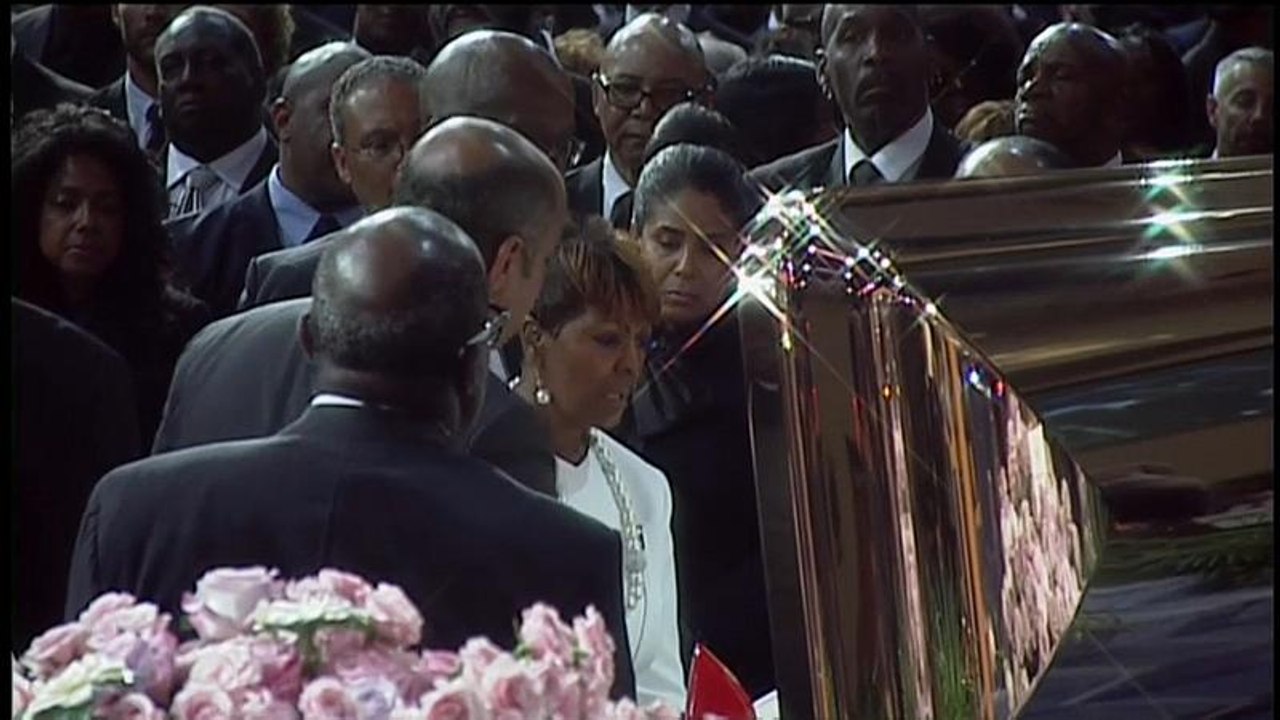 'You make me feel...' - Tausende singen bei Aretha Franklins Trauerfeier