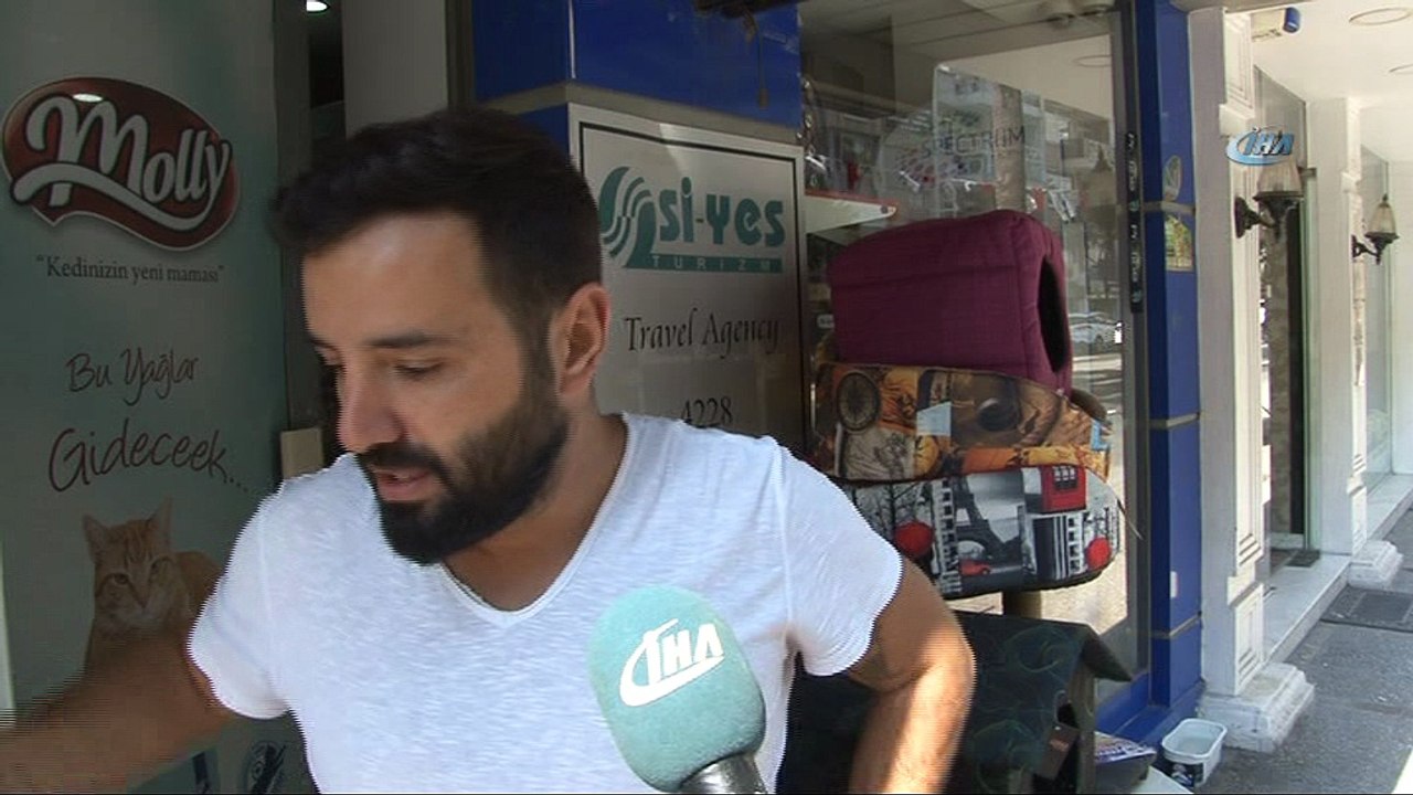 Kavga sırasında sinirini dükkandan çıkardı...O anlar kamerada