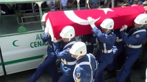 Zonguldak Şehit Jandarma Uzman Onbaşı Recep Turan'ın Cenazesi Helallik İçin Baba Evinde-1