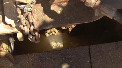 '가산동 땅꺼짐' 근처 다른 도로도 침하 징후 발견 / YTN