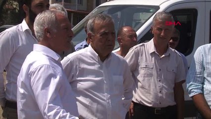 İzmir Foça'da Denize Sızan Petrolü Temizleme Çalışmaları Sürüyor Hd