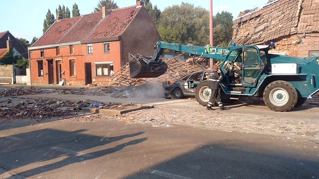 Jurbise : 2 Maisons explosent. Vidéo Éric Ghislain