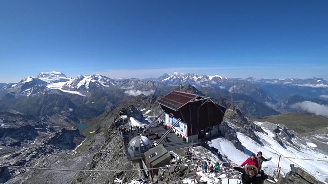 Mont Fort à 3330 m en bènes