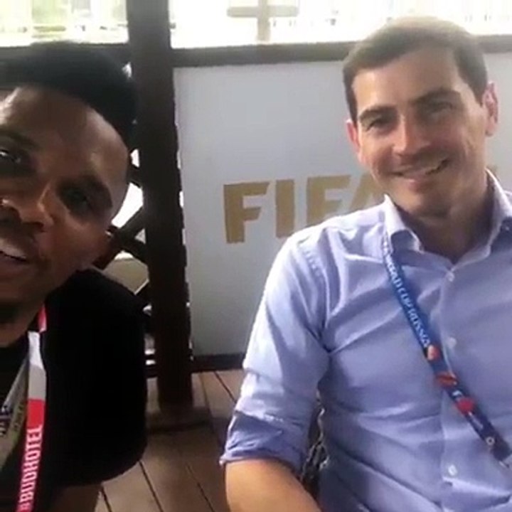 On a commencé ensemble il y’a 22ansaprès nos chemins se sont séparés et il a toujours regretté ça mi querido Amigo Iker casillas