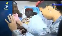 Visite inopinée du président tchadien idriss Début Itno à la douane de Ngueli. Elle est édifiante la vidéo. Si les chefs-d'Etats africains veulent que les chose