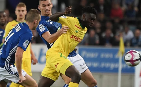 LIGUE 1 : Le Racing Club De Strasbourg S'incline 3 Buts À 2 Face À Nantes