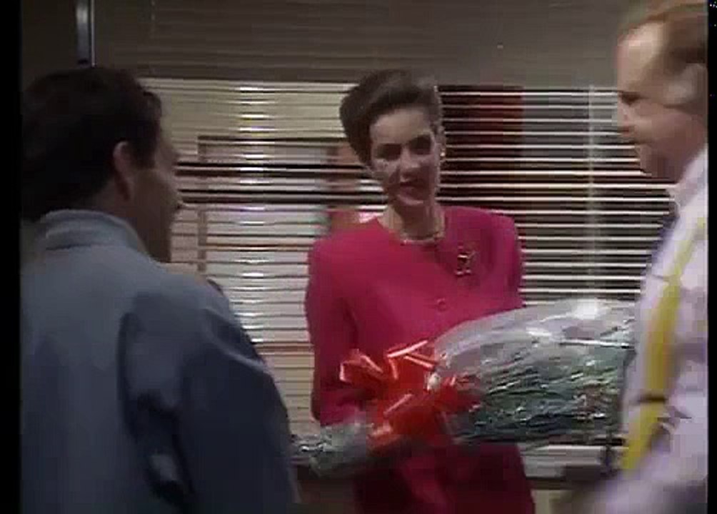 Drop The Dead Donkey S01 E08