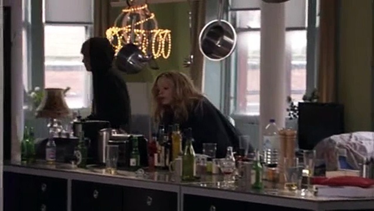 Lip Service S01E05