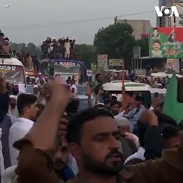 مردم پاکستان به نشر خبری در مورد برگزاری رقابت کارتون منسوب به پیامبر اسلام در هالند اعتراض کردند و اشتراک کننده گان در مظاهره از دولت آن کشور خواستار قطع روابط