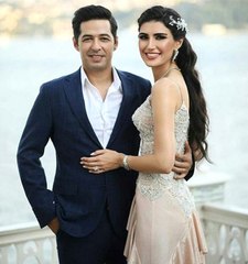 Mert Fırat'dan,"Taht" ile Eleştiri Oklarının Hedefi Olan İdil Fırat İtirafı: İlk Görüşte Evleneceğimi Anladım