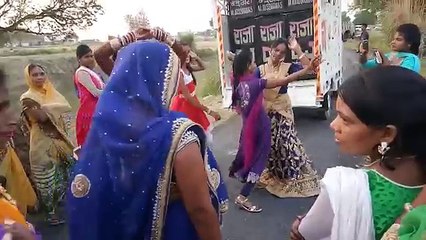 Bring the disco to the girls