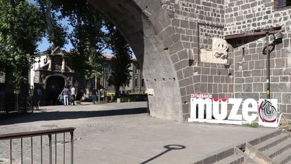 Tarihi "Aslanlı Çeşme"Den Yeniden Su Akmaya Başladı