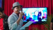 Imi hatene sé mak sai manan-nain ba kompetisaun Dili Idol 2017 nebe fó sai iha kanál televizaun Timor-Leste? Haree filme badak ne’e hodi hatene, no haree mensaj