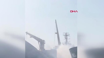 İzmir Söküm İçin Getirilen Gemi İçin İçin Yanıyor