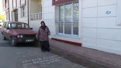 Pencerenin Önüne Park Edilen Araçlar Çileden Çıkardı