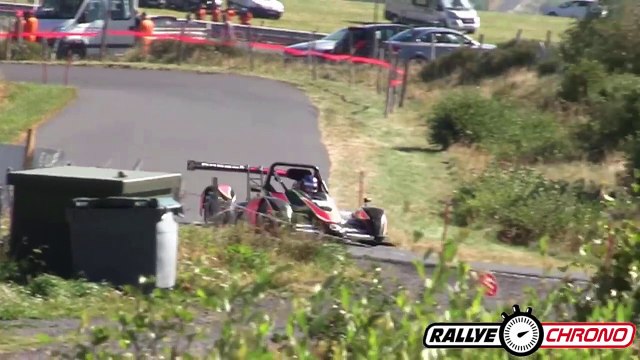 Sortie de route impressionnante en Rallye (Nicolas Gallet)