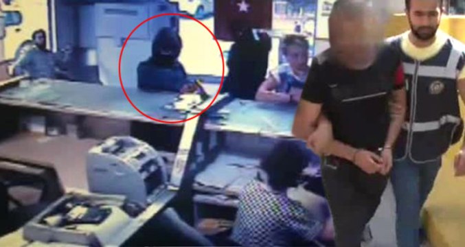 İstanbul'da Soygun Günü Giydiği Tişörtü Tekrar Giyen Hırsız, Polislerin Dikkati Sonucu Yakalandı