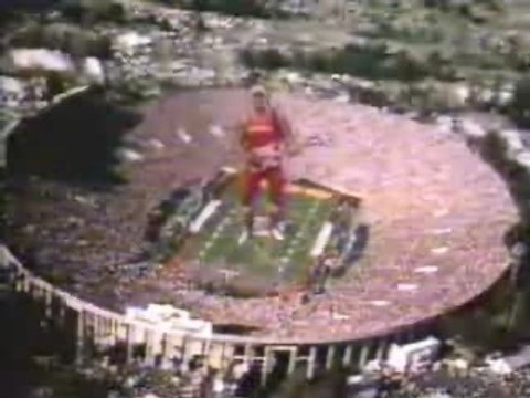 WWE Entrance Videos - Hulk Hogan (Real American)