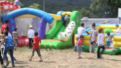 - Arnavutköy’de yüzlerce çocuk erkekliğe ilk adımını attı