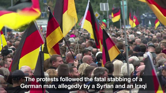 Tensions high after pro and anti-migrant protests in German city