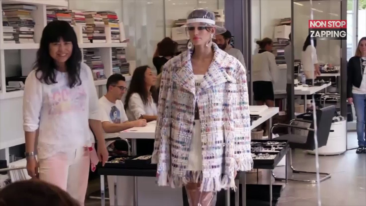 Kaia Gerber a 17 ans : la fille de CIndy Crawford est la star des podiums (vidéo)