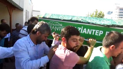 Feci kazada ölen 7 kişinin cenazesi defnedildi