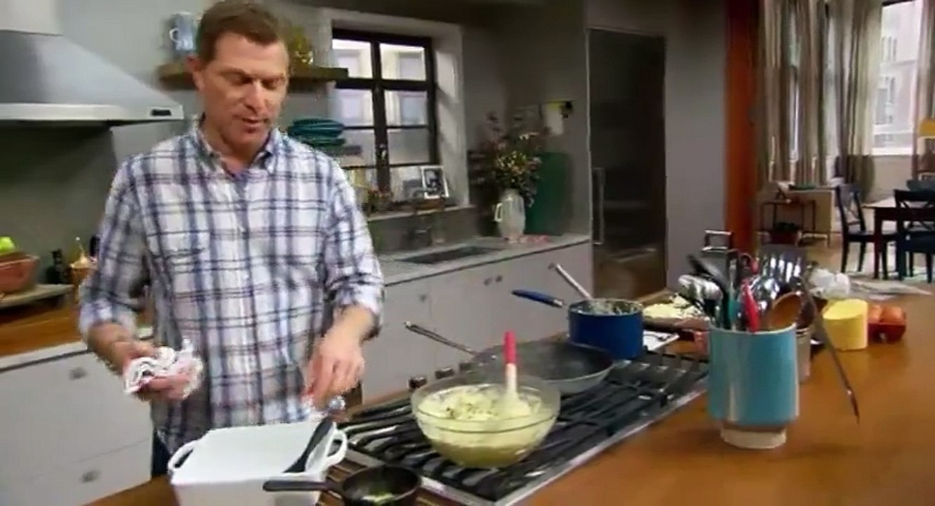 Brunch At Bobbys S06 - Ep13 Holiday Leftover Brunch HD Watch