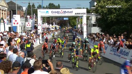 Démare a lancé de trop loin, Ackermann en a profité