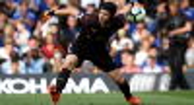 Emery defends Cech after another mistake