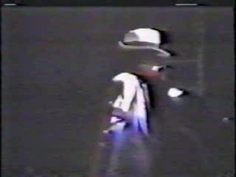 Michael Jackson chute smooth criminal