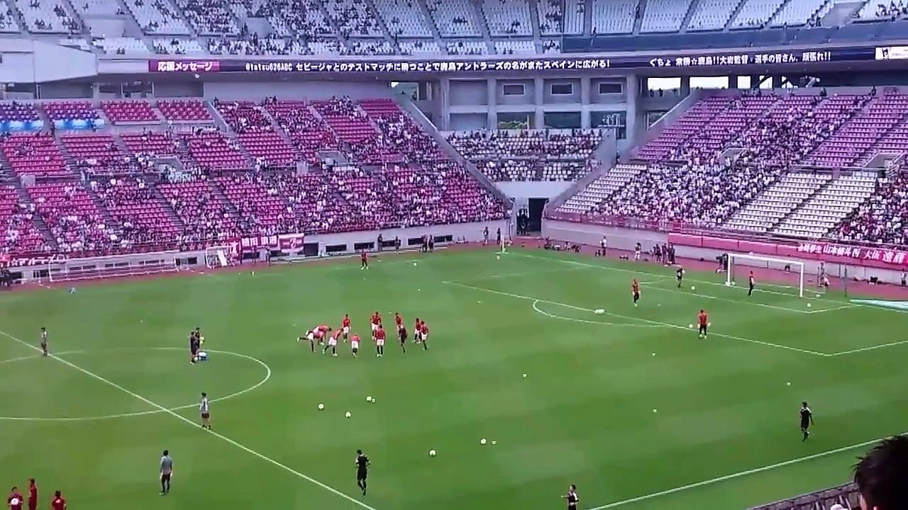 セビージャの選手達のウォーミングアップ 鹿島アントラーズvsセビージャ