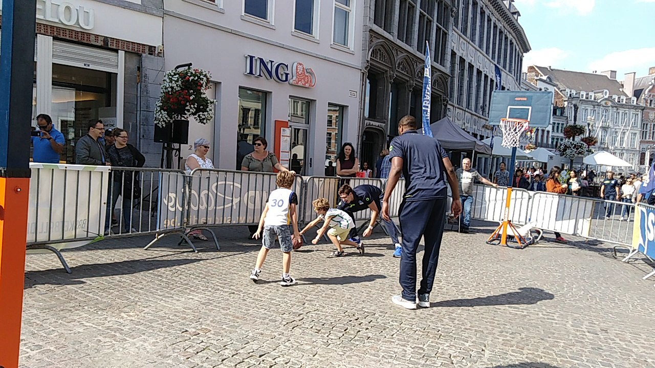 Au top sur les pavés