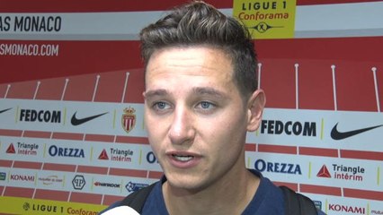 4e j. - Payet et Thauvin couvrent Strootman de louanges