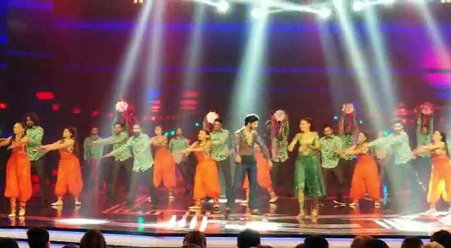 Mohsin Abbas Haider and Amna Ilyas Performance at the Hum Style Awards