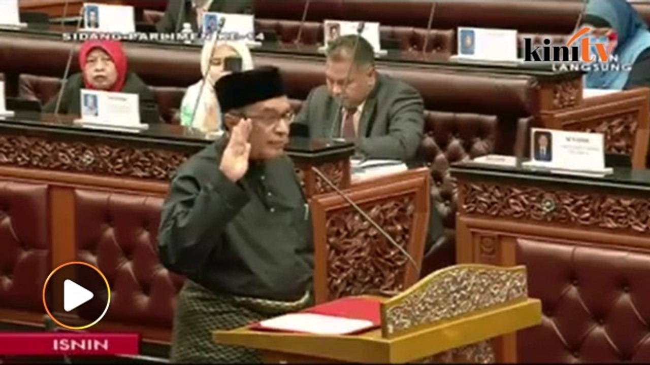 Husam Musa angkat sumpah sebagai Senator