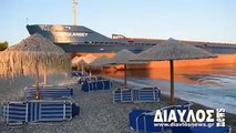 Teherhajó sodródott partra egy görög strandon