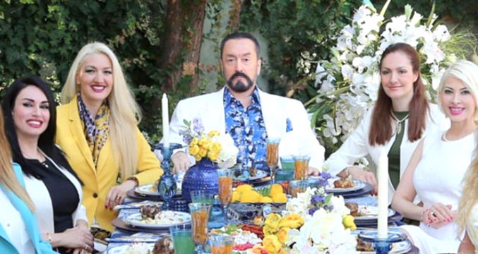 Adnan Oktar ve Kediciklerinin Yaşadığı Kandilli'deki Yapı İçin Yıkım Kararı Alındı