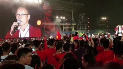 [이브닝] "영웅이 돌아왔다!" 베트남 뒤흔든 '박항서 매직' / YTN