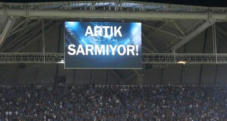Trabzonspor, Skorborddaki "Artık Sarmıyor" İfadesi Nedeniyle Galatasaray'dan Özür Diledi