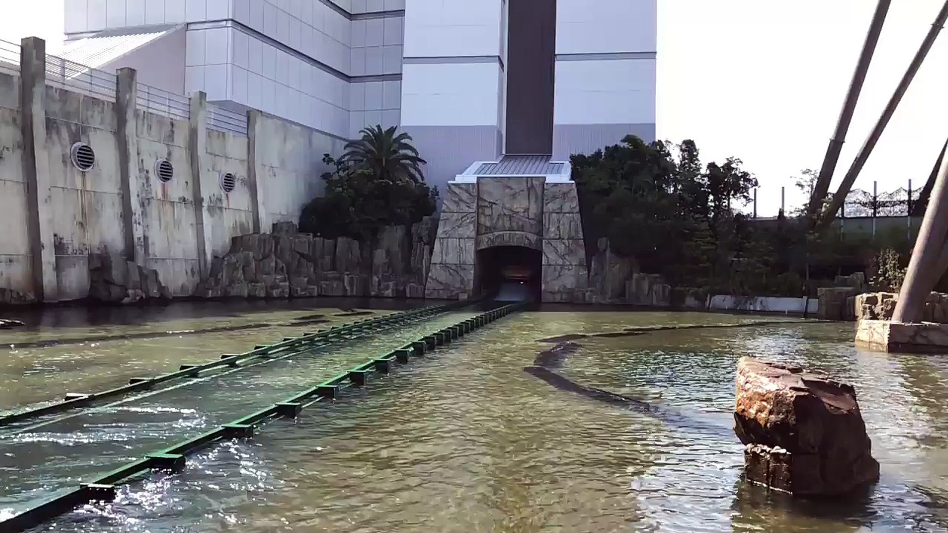Universal Studios Jurassic Park Drop