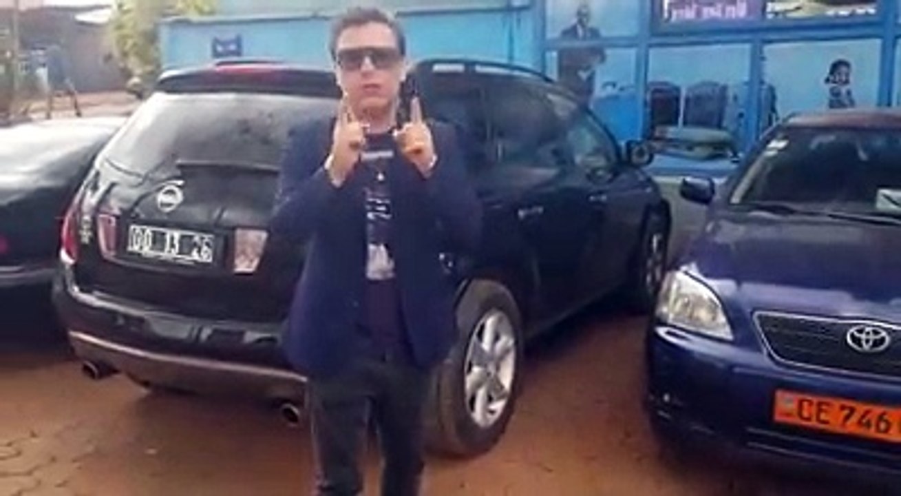 Petit Piment en concert au cabaret Eurostar samedi 18 août. Ca va pimenter. venez decouvrir un bikutsi concocté par un WHITEManuella Euro