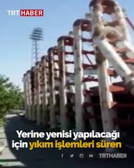 19 Mayıs Stadyumu’nu çevreleyen demir bloklar böyle yıkıldı