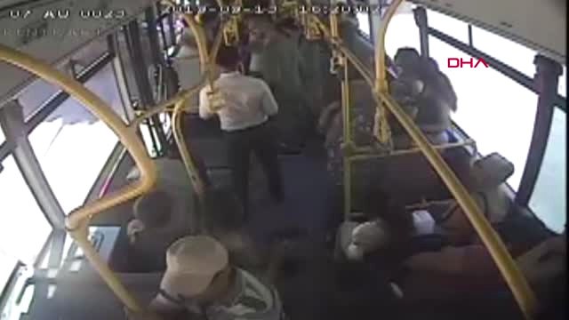 Antalya Otobüs Şoförü, Fenalaşan Yolcuyu Hastaneye Yetiştirdi