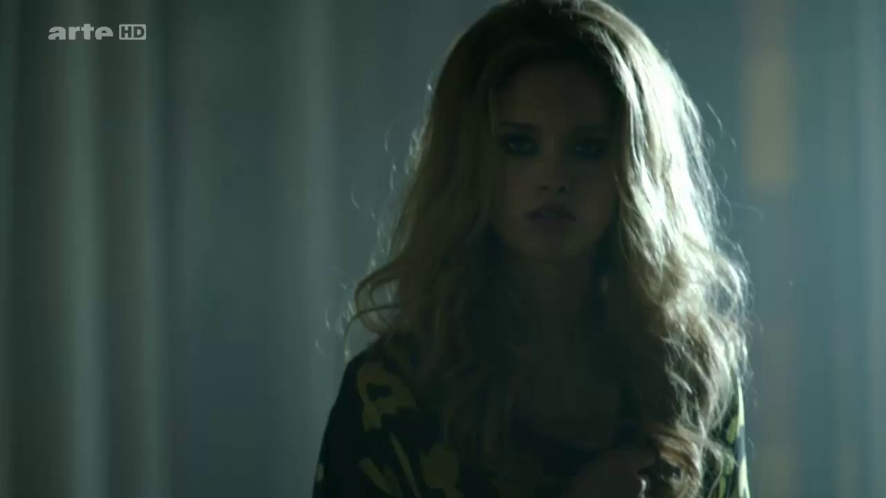 Paris [S01E01]